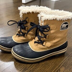 SOREL Caribou boots
